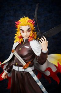 Descubre el apasionante mundo de Estatua Kimetsu no Yaiba Kyojuro Rengoku.
