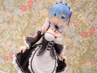 Descubre el apasionante mundo de Estatua ReZERO Rem 21 cm.