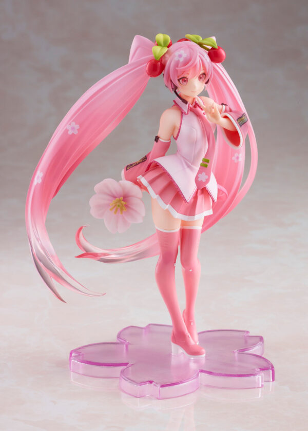 Descubre el apasionante mundo de Figura Sakura Miku Newly Drawn 2021.