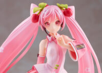 Descubre el apasionante mundo de Figura Sakura Miku Newly Drawn 2021.