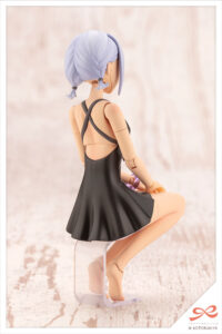 Descubre el apasionante mundo de Maqueta Koyomi Takanashi Swim Style Black.