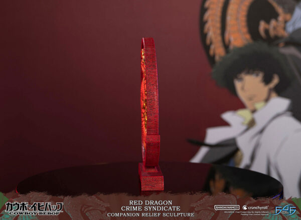 Descubre el apasionante mundo de Escultura Red Dragon Crime Syndicate.
