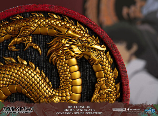 Descubre el apasionante mundo de Escultura Red Dragon Crime Syndicate.