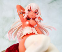 Descubre el apasionante mundo de Estatua Original Character Elimia.