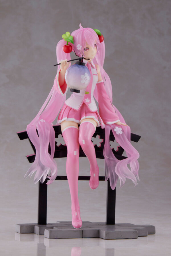 Descubre el apasionante mundo de Estatua Sakura Miku Sakura Lantern.