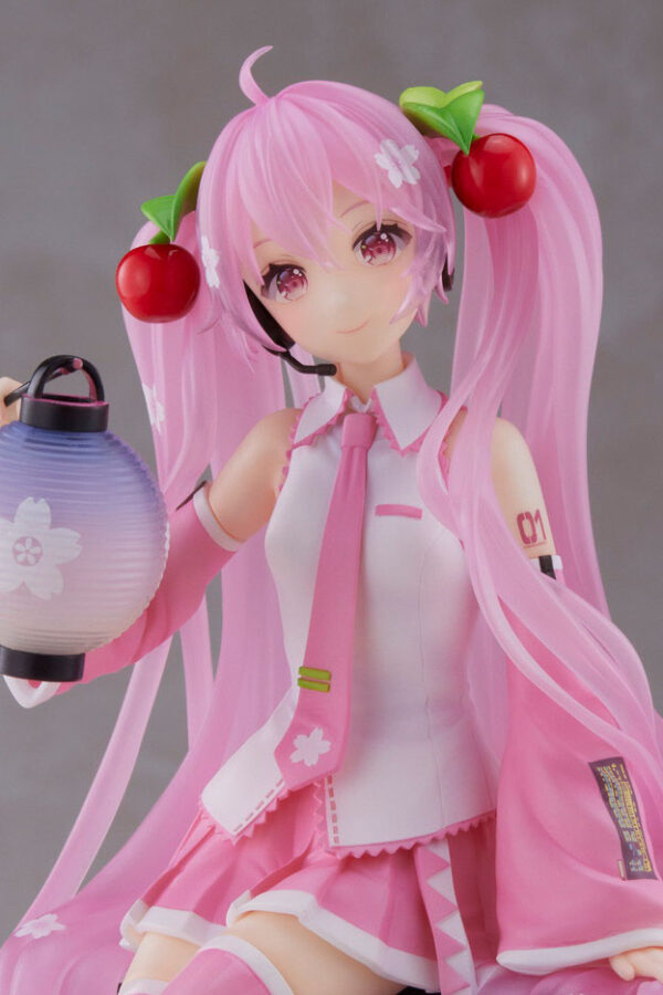 Descubre el apasionante mundo de Estatua Sakura Miku Sakura Lantern.