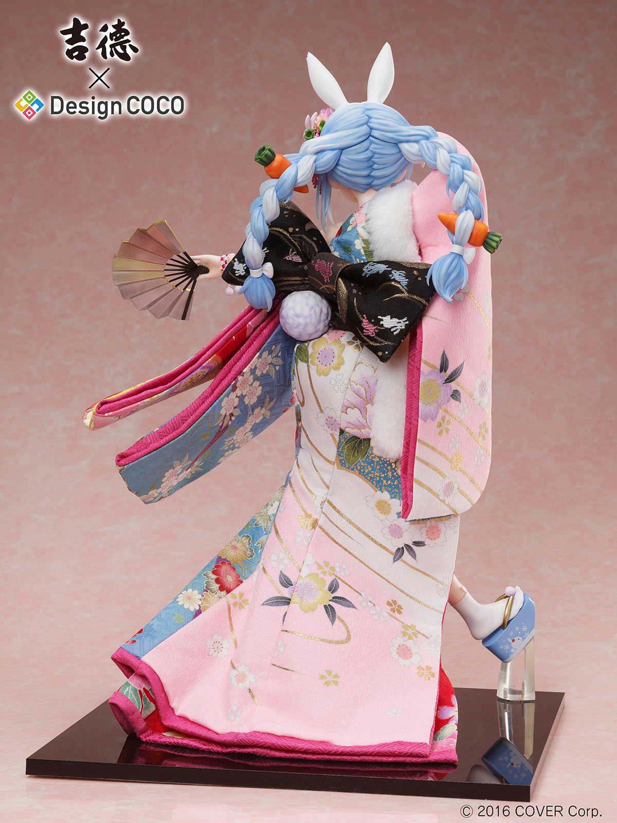 Estatua Usada Pekora Japanese Doll