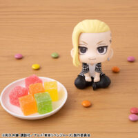 Descubre el apasionante mundo de Estatuas Sano Manjiro y Ryuguji Ken set.