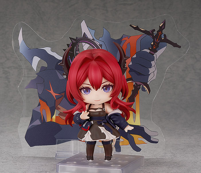 Descubre el apasionante mundo de Figura Arknights Nendoroid Surtr 10 cm.