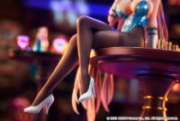 Descubre el apasionante mundo de Estatua Asuna Bunny Girl Game Playing.