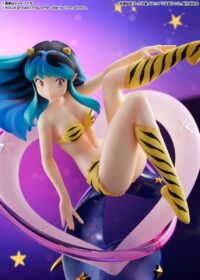 Descubre el apasionante mundo de Estatua FiguartsZERO Chouette Lum.