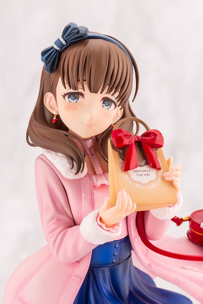 Descubre el apasionante mundo de Estatua Idolmaster Mayu Sakuma off stage.