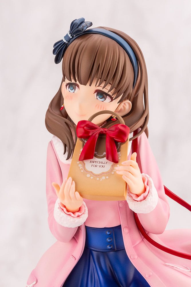 Descubre el apasionante mundo de Estatua Idolmaster Mayu Sakuma off stage.