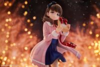 Descubre el apasionante mundo de Estatua Idolmaster Mayu Sakuma off stage.