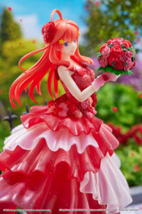 Descubre el apasionante mundo de Estatua Itsuki Nakano Floral Dress Version.