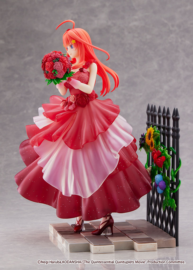 Descubre el apasionante mundo de Estatua Itsuki Nakano Floral Dress Version.