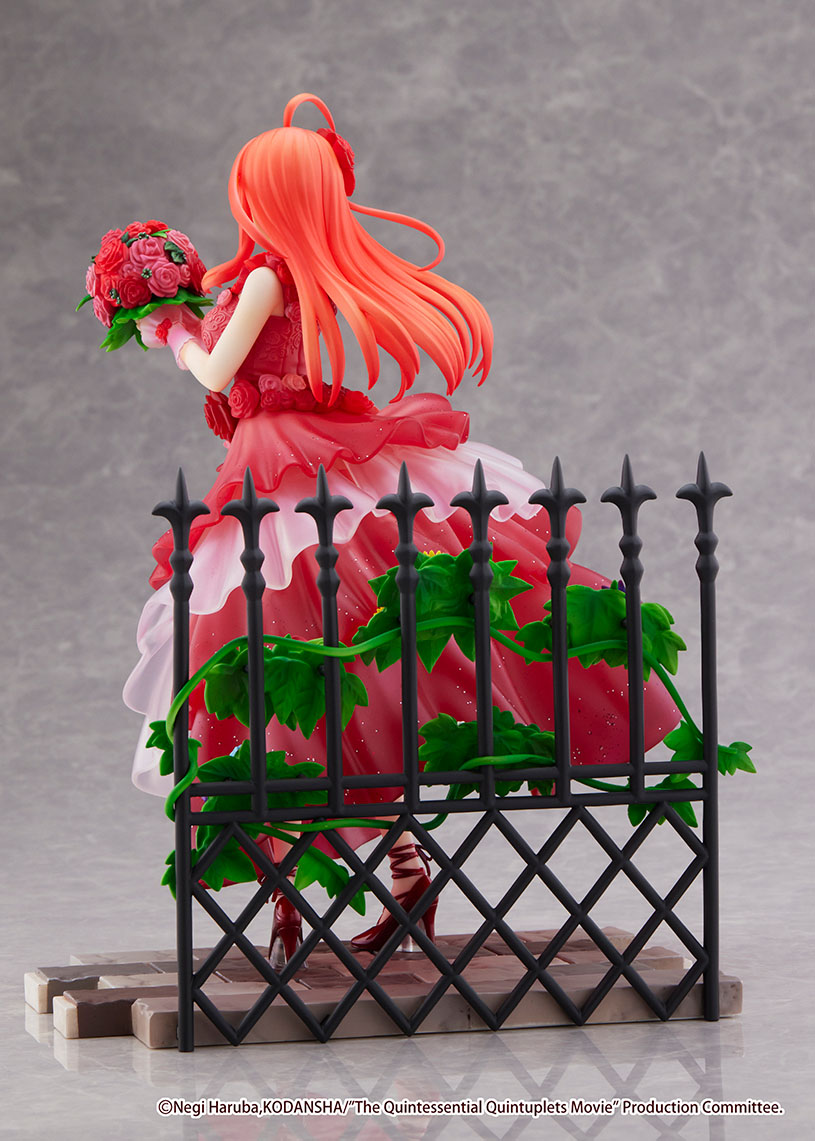 Descubre el apasionante mundo de Estatua Itsuki Nakano Floral Dress Version.