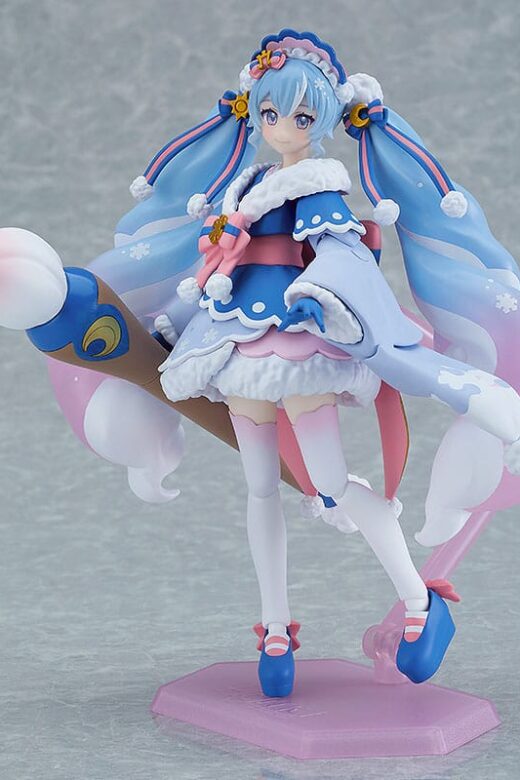 Descubre el apasionante mundo de Figura Figma Snow Miku Serene Winter.