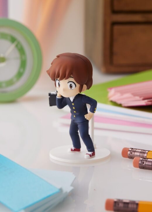 Descubre el apasionante mundo de Minifigura Urusei Yatsura Ataru Moroboshi.