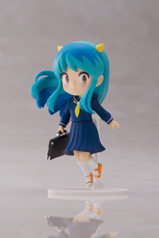 Descubre el apasionante mundo de Minifigura Urusei Yatsura Lum School uniform.