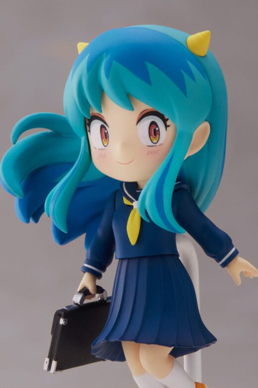 Descubre el apasionante mundo de Minifigura Urusei Yatsura Lum School uniform.