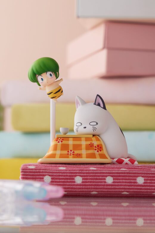 Descubre el apasionante mundo de Minifigura Urusei Yatsura Ten y Kotatsuneko.