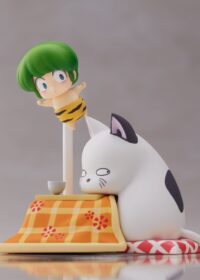 Descubre el apasionante mundo de Minifigura Urusei Yatsura Ten y Kotatsuneko.