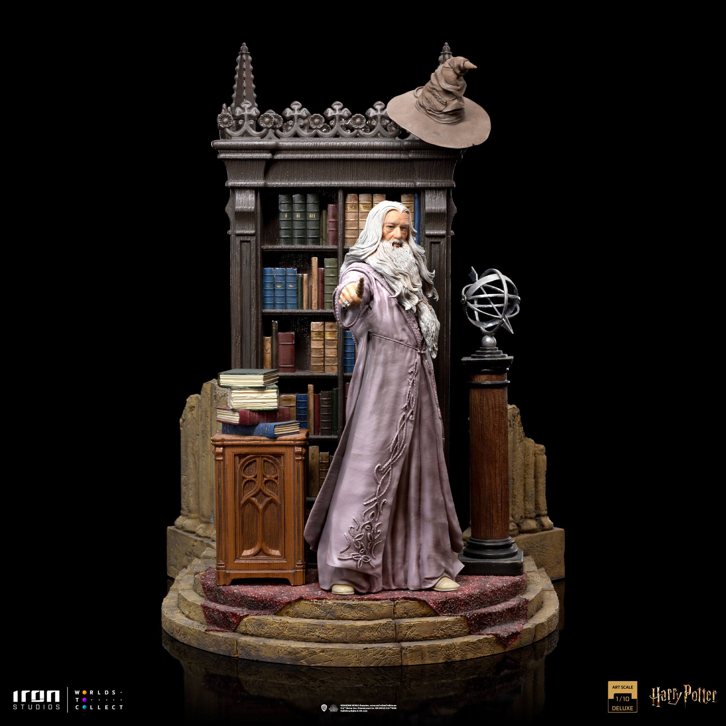 Descubre el apasionante mundo de Estatua Deluxe Albus Dumbledore Harry Potter.