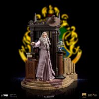 Descubre el apasionante mundo de Estatua Deluxe Albus Dumbledore Harry Potter.