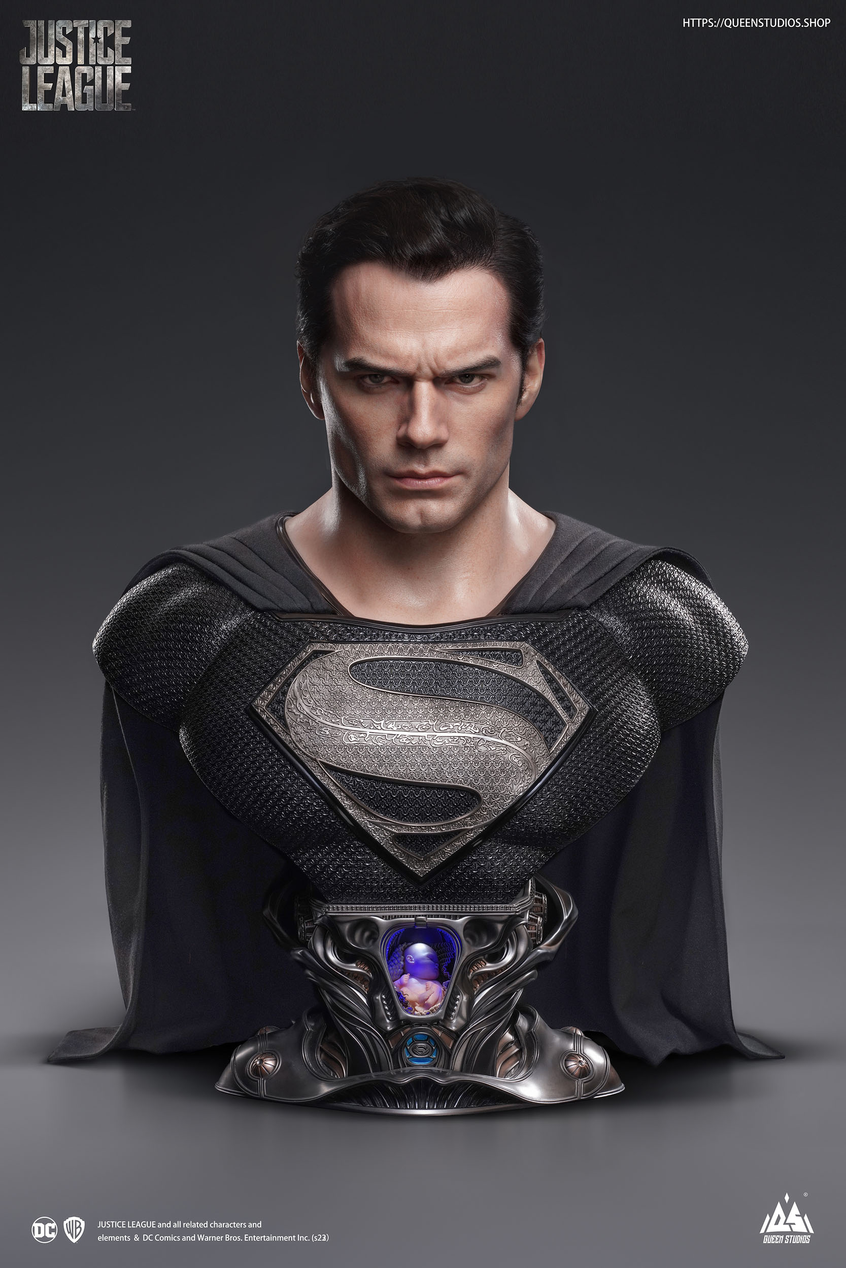 Descubre el apasionante mundo de Busto Superman Black Version 73 cm.