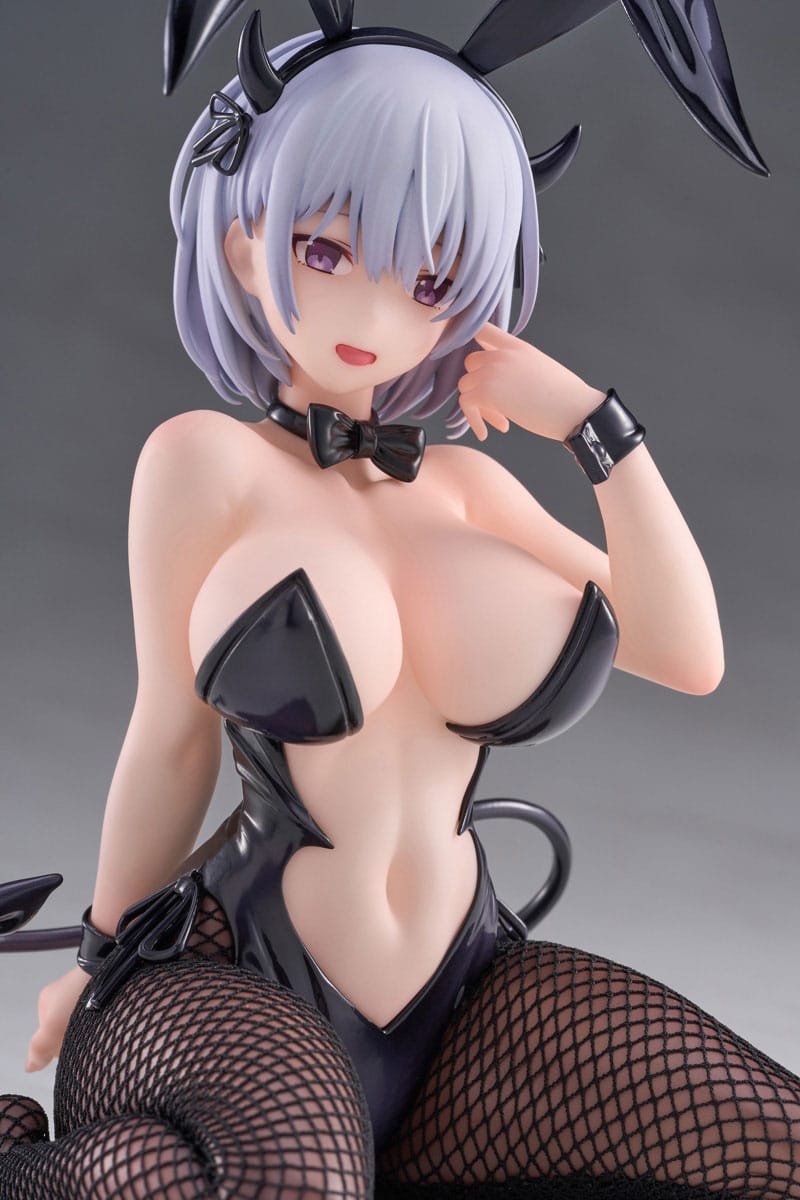 Descubre el apasionante mundo de Estatua Bunny Girl Lume by Suzuame Deluxe.