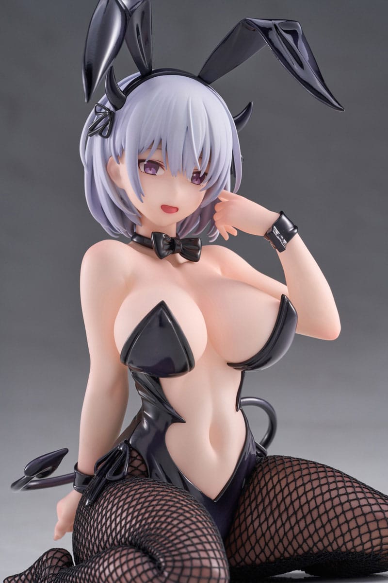 Descubre el apasionante mundo de Estatua Bunny Girl Lume by Suzuame Deluxe.