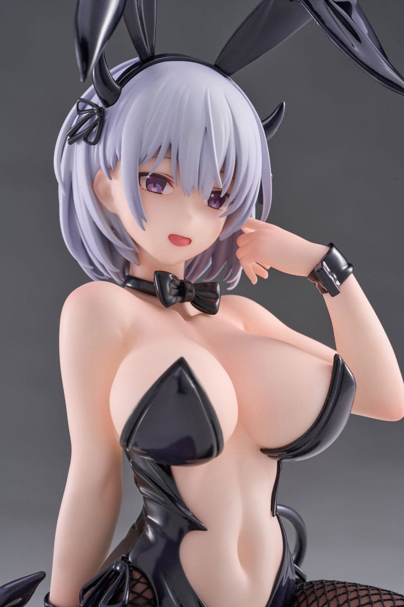 Descubre el apasionante mundo de Estatua Bunny Girl Lume by Suzuame Deluxe.
