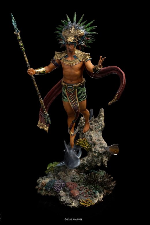 Descubre el apasionante mundo de Estatua Deluxe Art Scale King Namor.