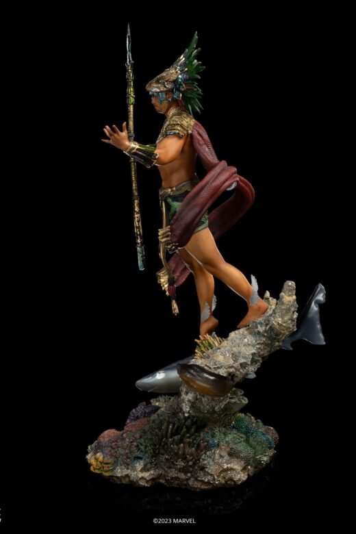 Descubre el apasionante mundo de Estatua Deluxe Art Scale King Namor.