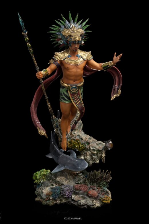 Descubre el apasionante mundo de Estatua Deluxe Art Scale King Namor.