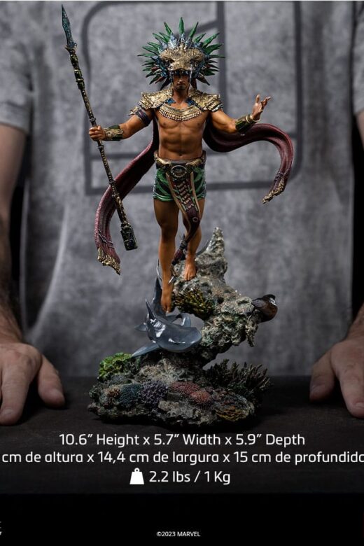 Descubre el apasionante mundo de Estatua Deluxe Art Scale King Namor.