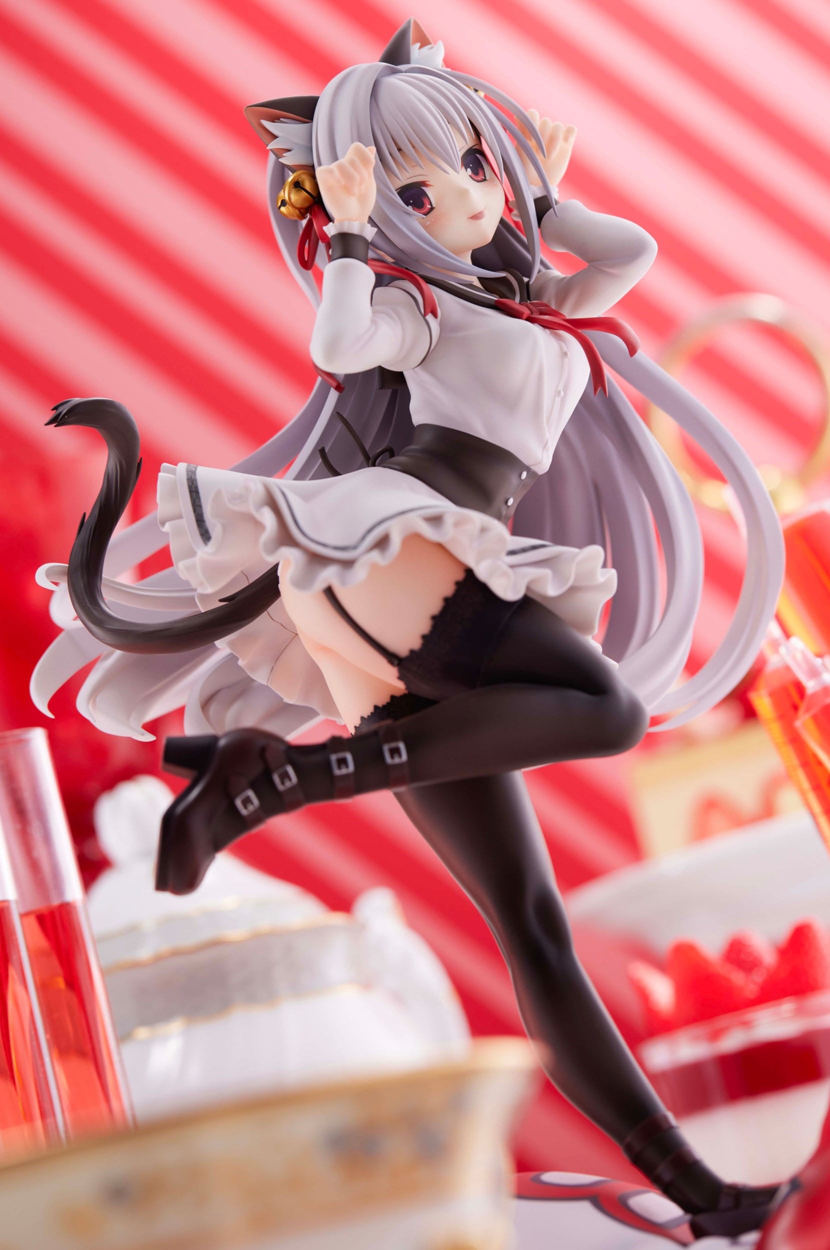 Descubre el apasionante mundo de Estatua Dracu-riot Elina AmiAmi Limited Edition.