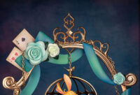 Descubre el apasionante mundo de Estatua Fairy Tale Another March Hare.