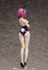 Descubre el apasionante mundo de Estatua Hisako Arato Bare Leg Bunny.