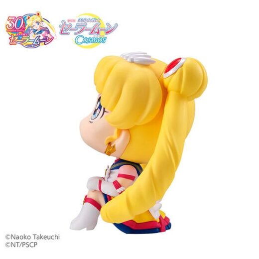 Descubre el apasionante mundo de Estatua Look Up Eternal Sailor Moon.
