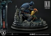 Descubre el apasionante mundo de Estatua Masterline Batman y Robin Dead End.