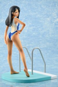 Descubre el apasionante mundo de Estatua Miss Nagatoro 24 cm.