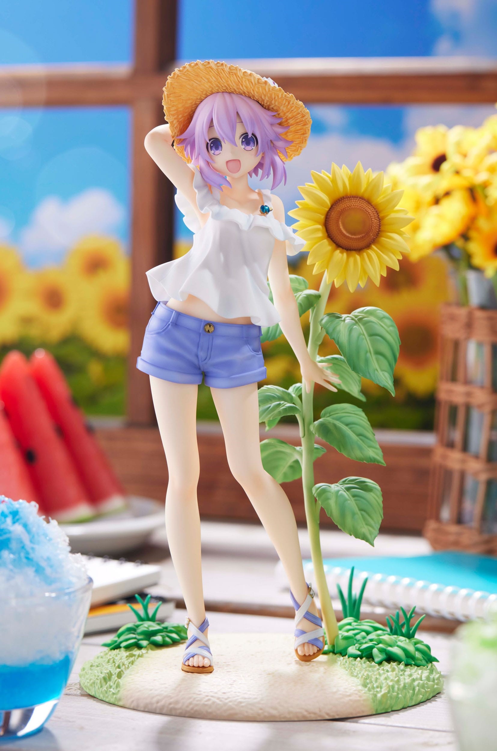 Descubre el apasionante mundo de Estatua Neptunia Summer Vacation.
