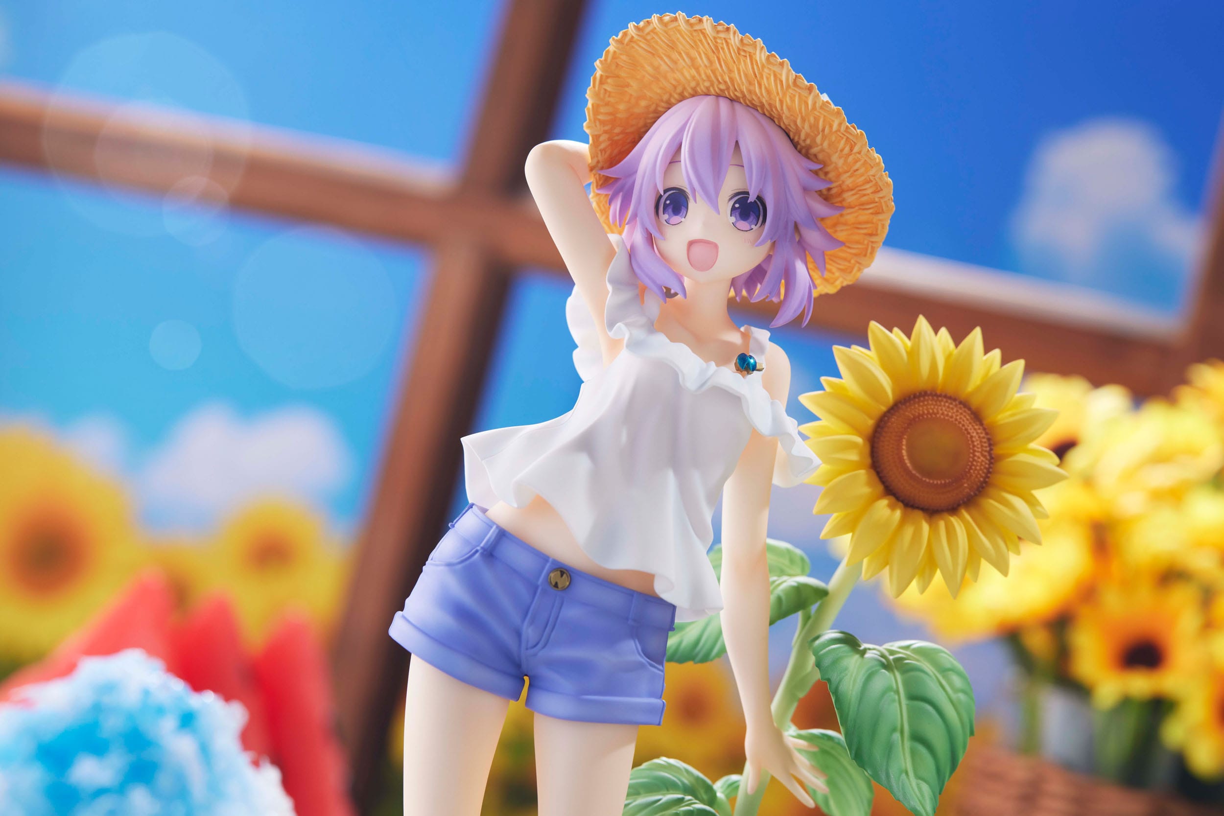 Descubre el apasionante mundo de Estatua Neptunia Summer Vacation.