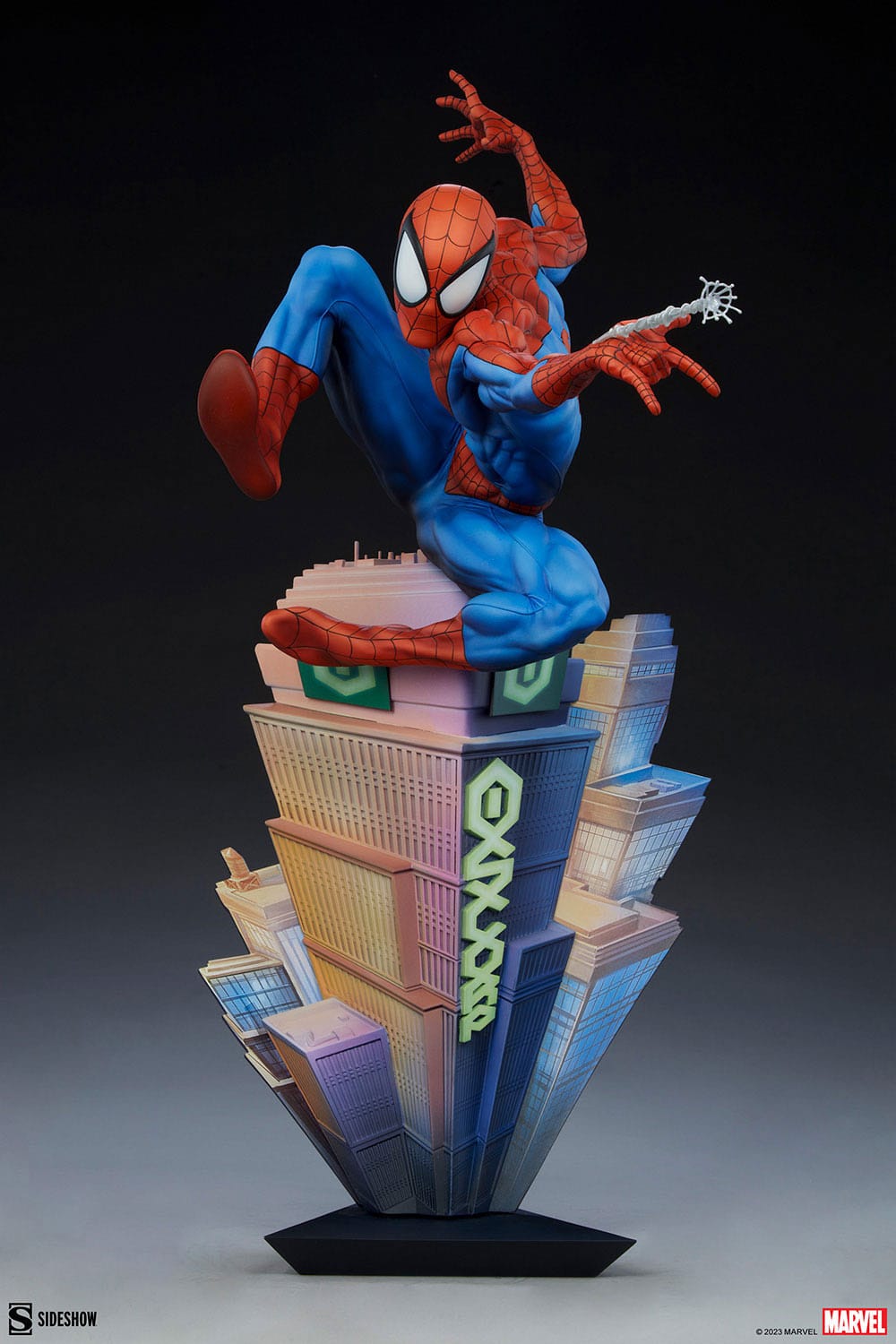 Descubre el apasionante mundo de Estatua Premium Format Spider-Man.