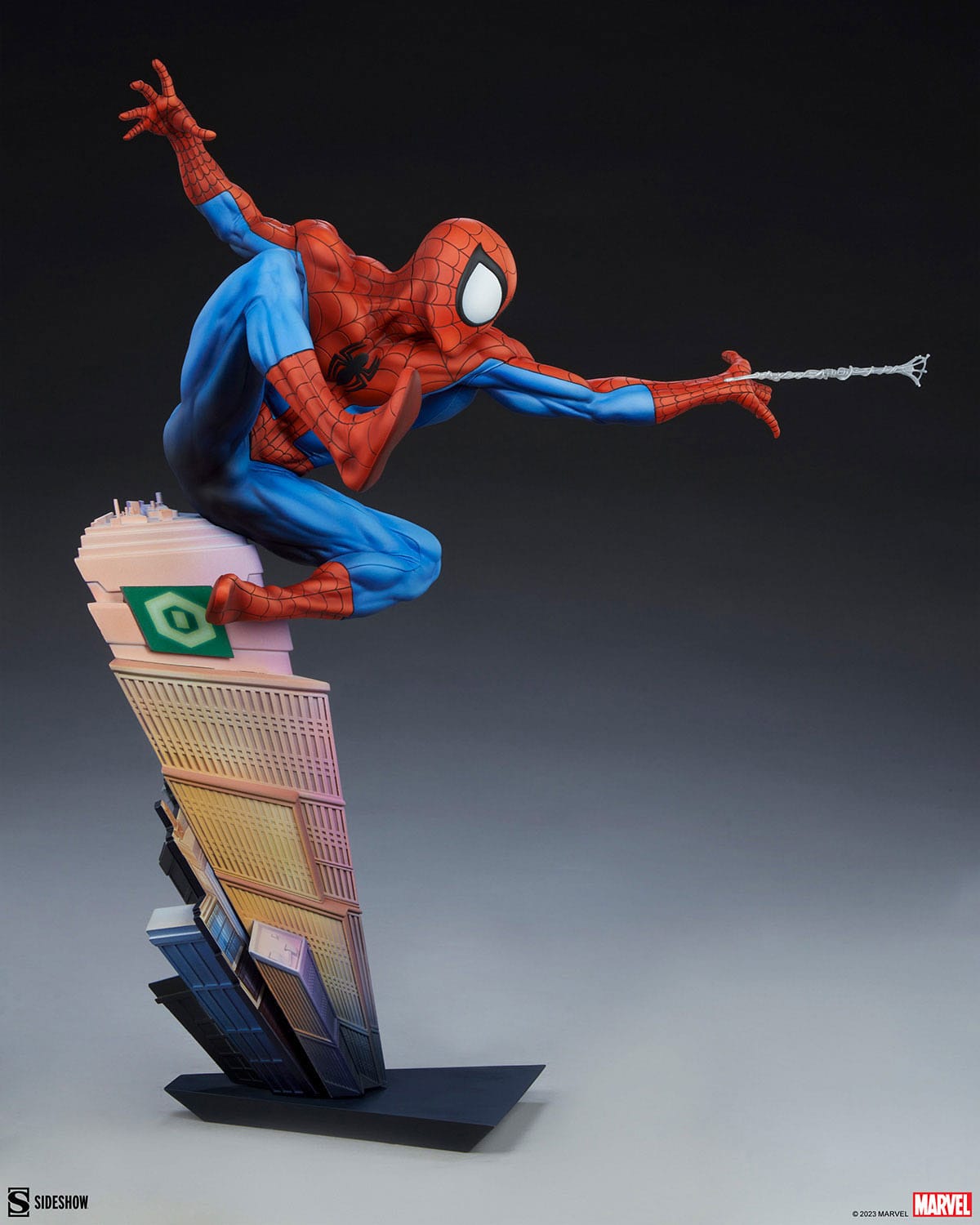 Descubre el apasionante mundo de Estatua Premium Format Spider-Man.
