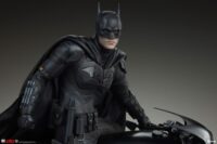 Descubre el apasionante mundo de Estatua Premium Format The Batman.