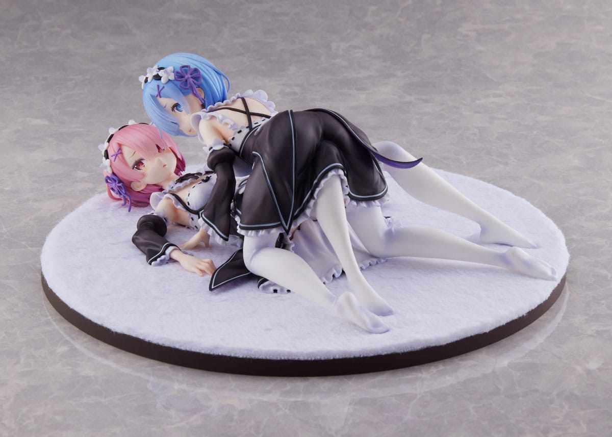 Descubre el apasionante mundo de Estatua Re Zero Ram y Rem 9 cm.