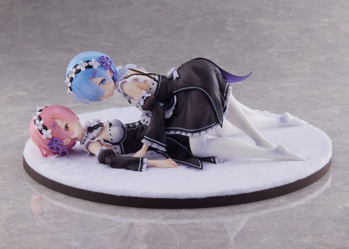 Descubre el apasionante mundo de Estatua Re Zero Ram y Rem 9 cm.
